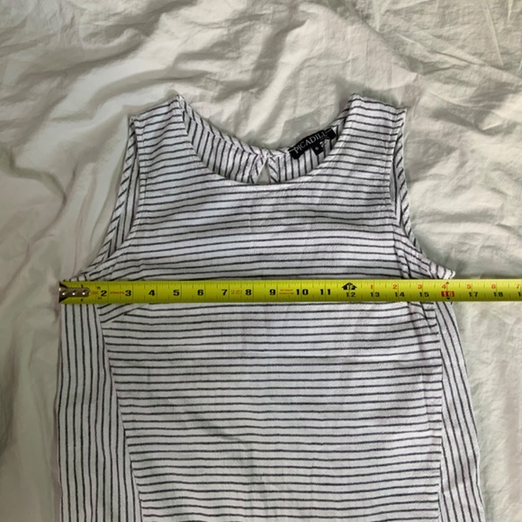 Linen Rayon Blend Tank by Picadilly Women’s size 6 - Picture 5 of 8